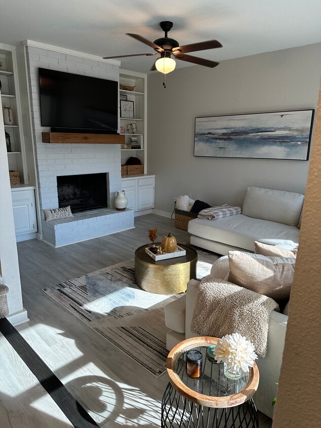 714 E Wall St Unit 109, Grapevine, TX 76051 Condo for Rent in Grapevine, TX