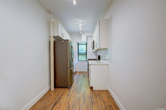 Building Photo - 37-16 83rd St