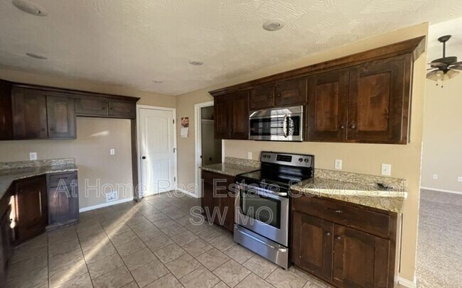 Foto del edificio - 1305 S Venice Ave