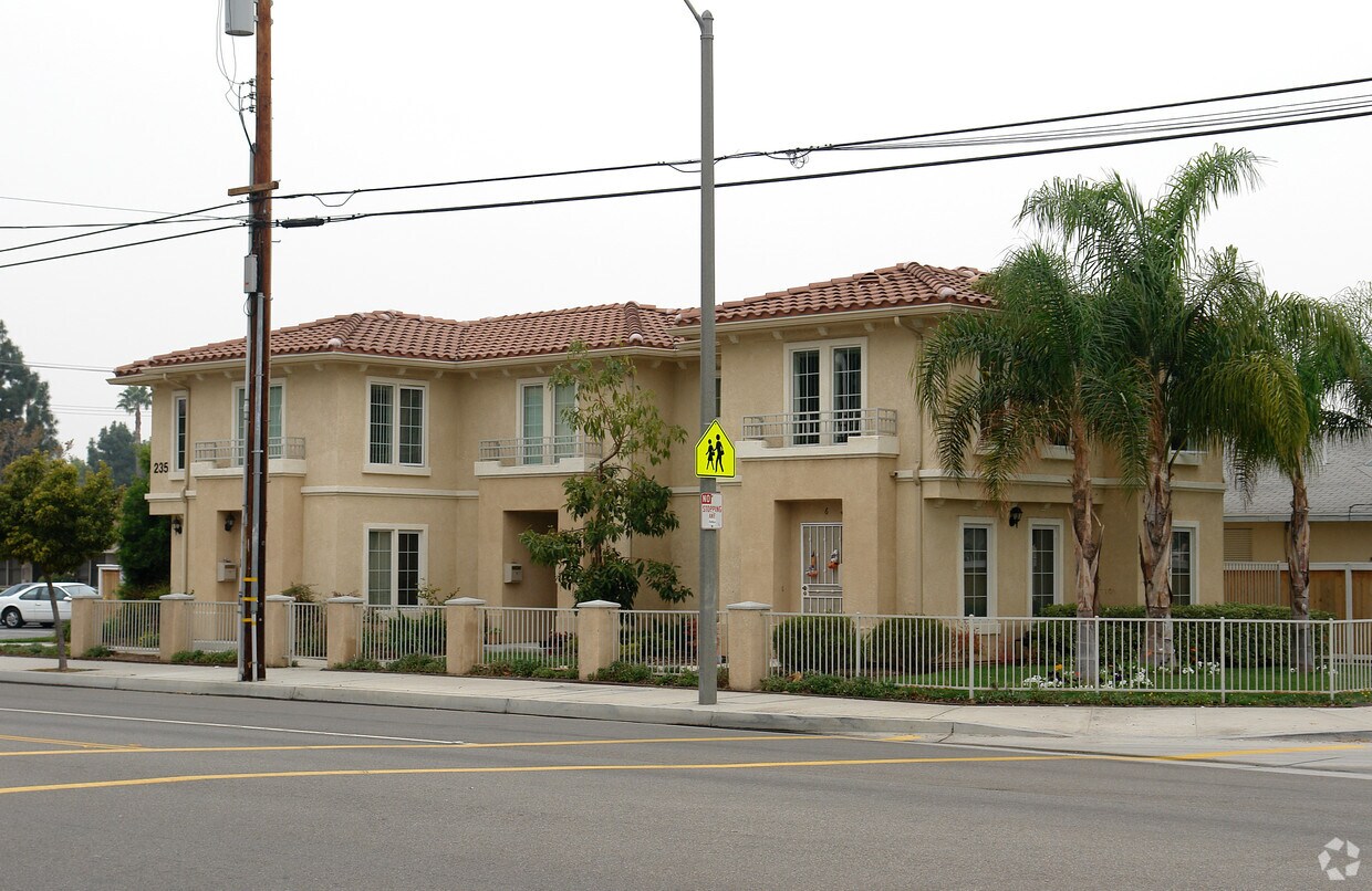 Foto del edificio - 235 W La Veta Ave