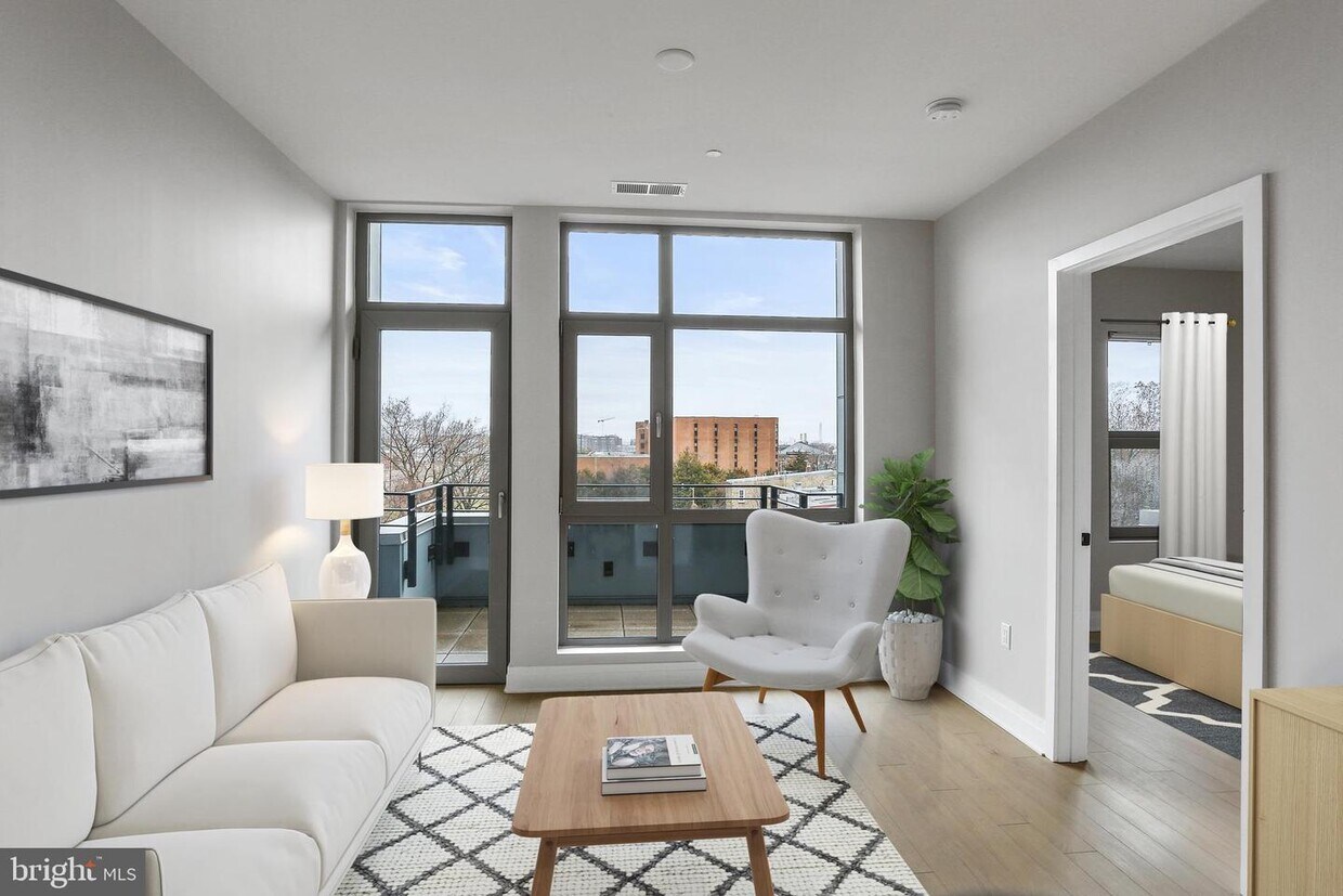 Foto principal - 900 11th St SE