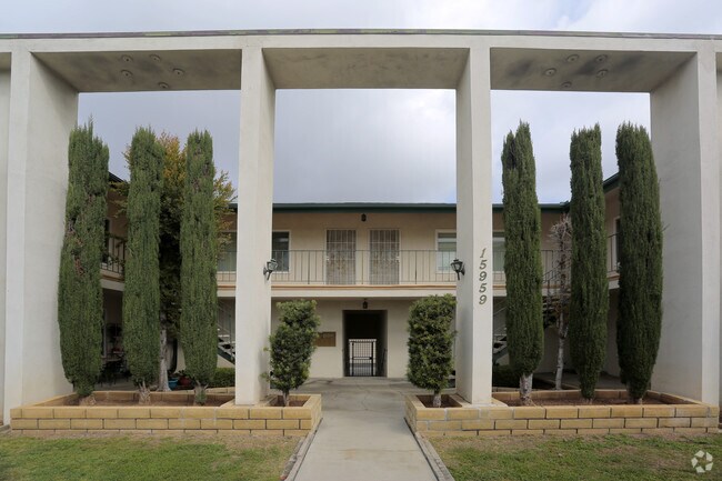 Foto del edificio - 15959 Imperial Hwy