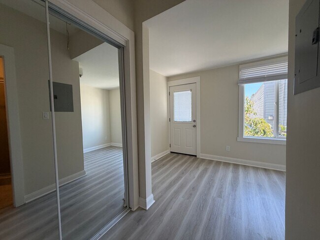 Foto del edificio - 569-571-571 Minna St