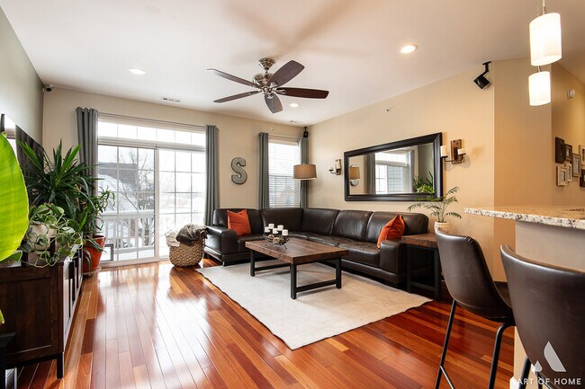 Foto del edificio - 7520 Claridge Dr