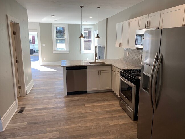 Photo - Luxury home in south side flats, perfect l...