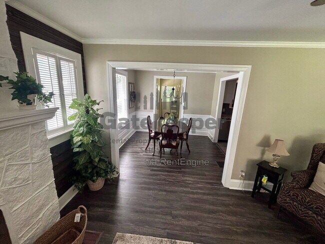 Foto del edificio - 4787 Hendrix Dr