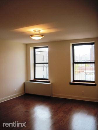 Primary Photo - 236 E 111th St