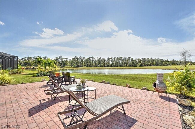 Building Photo - 3694 Avenida del Vera