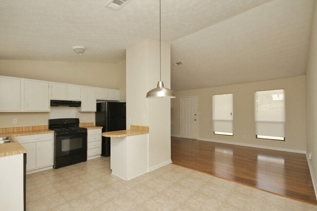 Foto del edificio - 3168 Meadow Wood Ct