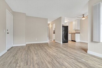 Interior Photo - Grossmont Bluffs