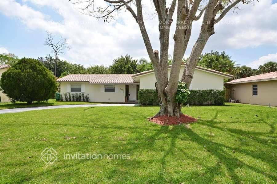 Foto principal - 7602 NW 40th St