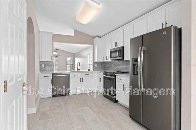 Building Photo - 2441 Deer Creek Blvd
