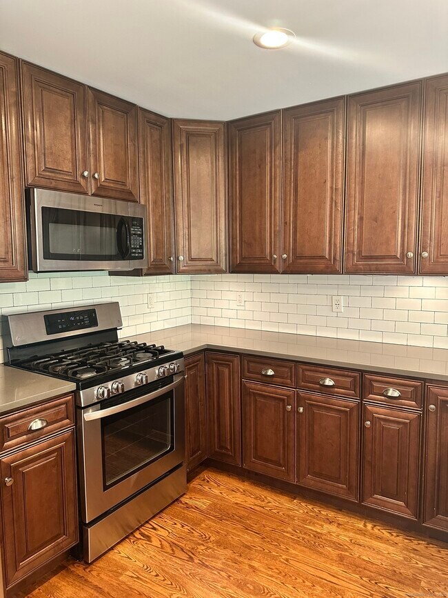 Foto del edificio - 2A Knollwood Dr