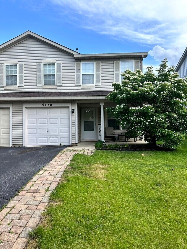 Primary Photo - 5430 Sun Valley Dr