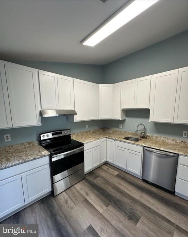 Building Photo - 986-RENTAL Yachtsman Way