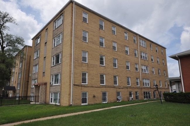 Sundance Manor - Apartments in Gary, IN | Apartments.com