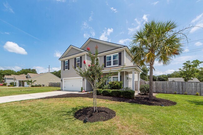 Building Photo - Lakeside on Johns Island