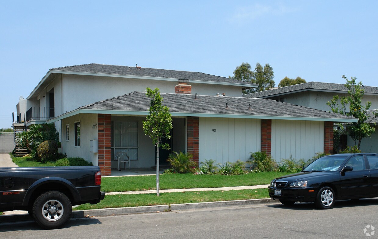 Building Photo - 4901 Kona Dr
