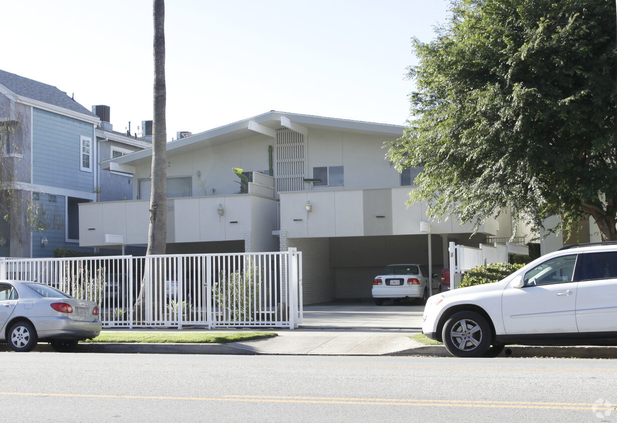 Primary Photo - Moorpark Apartments