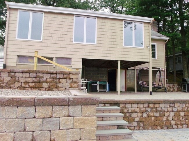 Building Photo - 43 Matawanakee Trail