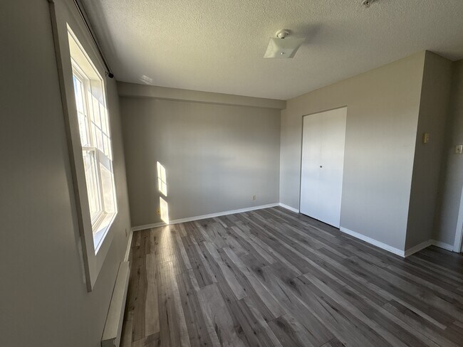 Photo du bâtiment - 151 Queen St