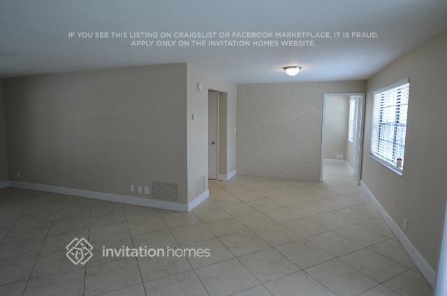 Foto del edificio - 2833 NE 35th St