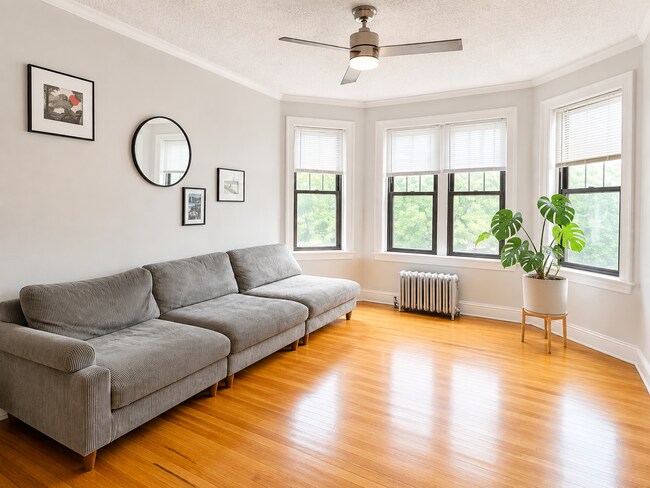Foto del edificio - 2332 W Addison St