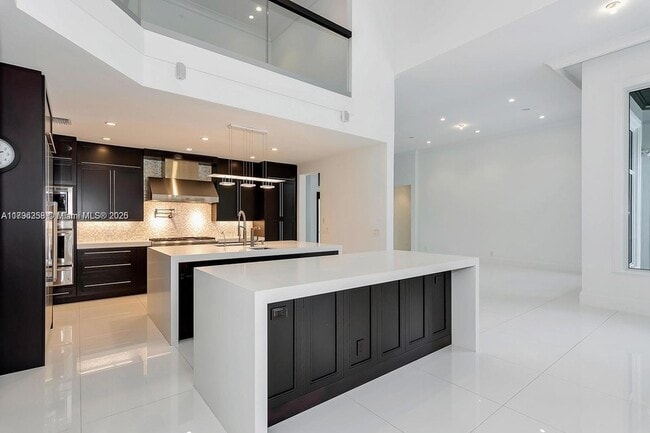 Foto del edificio - 10181 Key Plum St