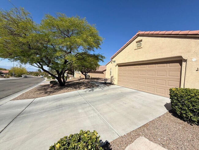 Foto del edificio - 2240 Shadow Canyon Dr