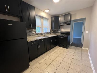Foto del edificio - 2525 E 72nd Pl