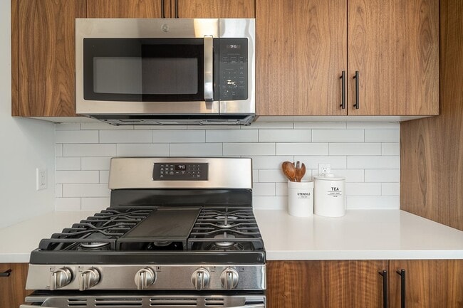 Building Photo - 1410 Palisade Ave