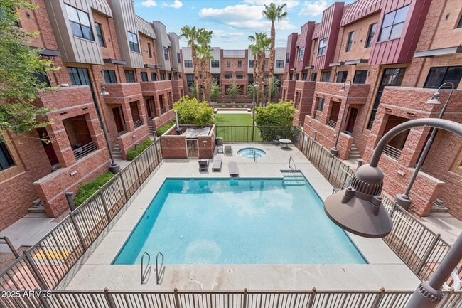 view from entrance patio - 330 S Farmer Ave Townhome