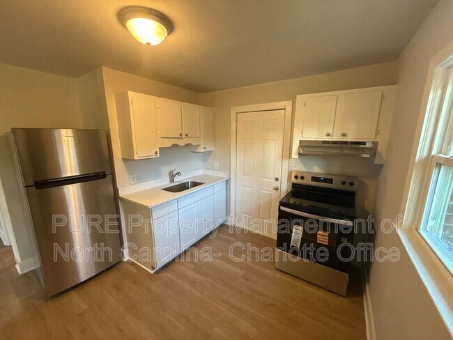 Foto del edificio - 1708 Newland Rd