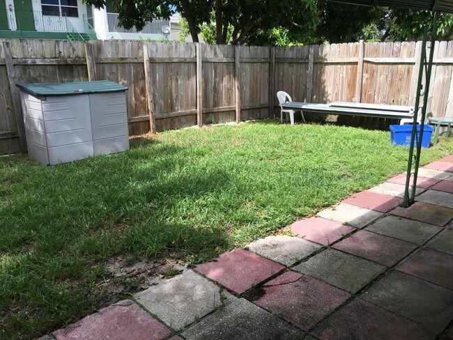 ¡Patio - 2829 Jackson St