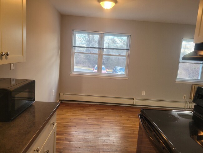 Foto del edificio - 56 Manchester Ct