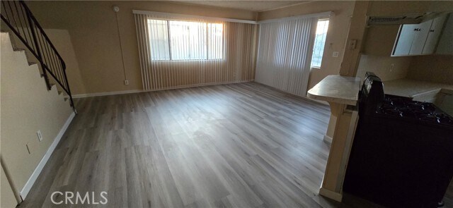 Foto del edificio - 3856 W 113th St