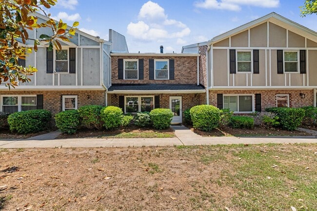 Foto del edificio - 2924 Cathedral Ln