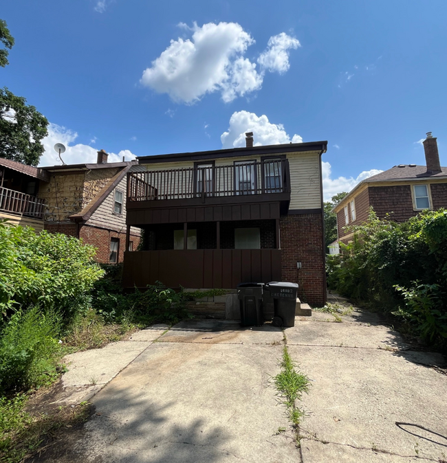 Foto del edificio - 16143 Cheyenne St