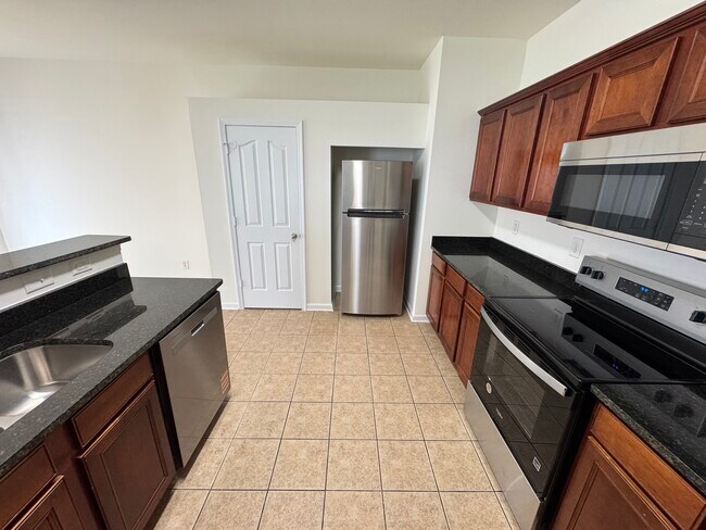Foto del edificio - 6718 Sequoia Hills Dr