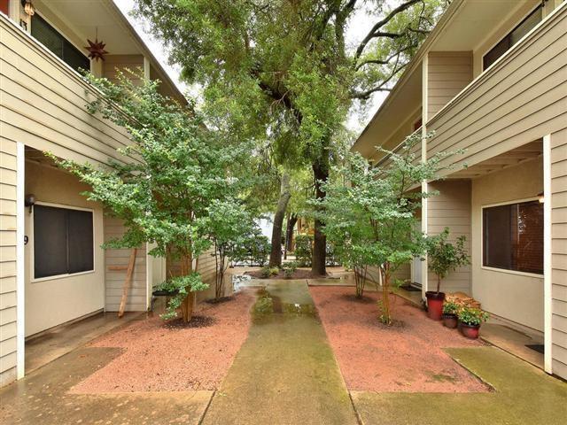 Foto del edificio - 4411 Guadalupe St