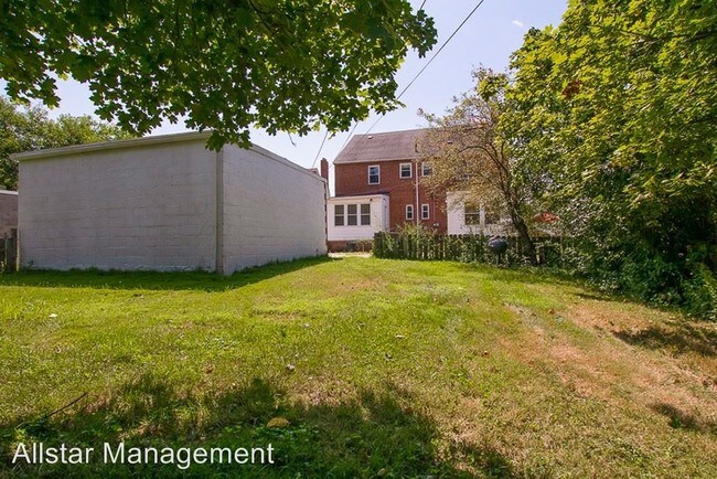 Building Photo - 3 br, 1.5 bath House - 3839 Mayfield Rd