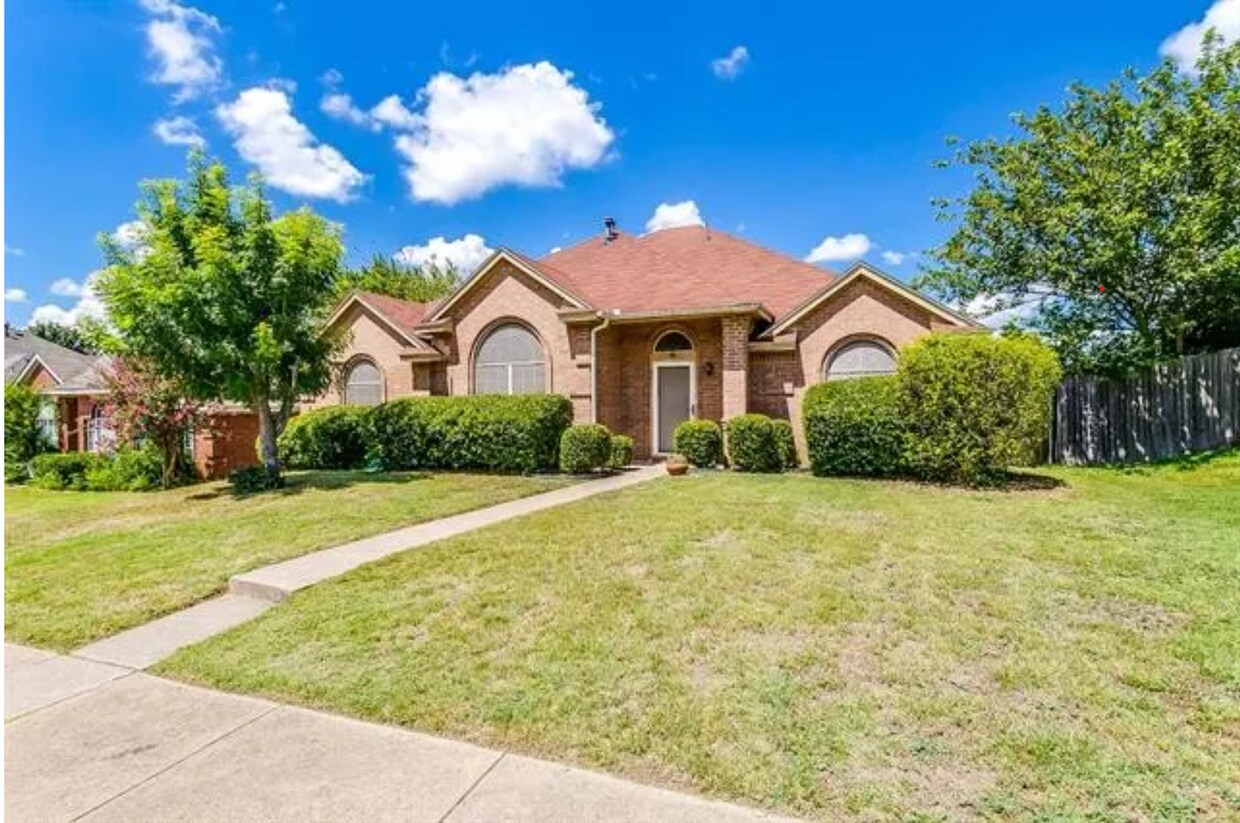 Primary Photo - 1206 Paul Dr