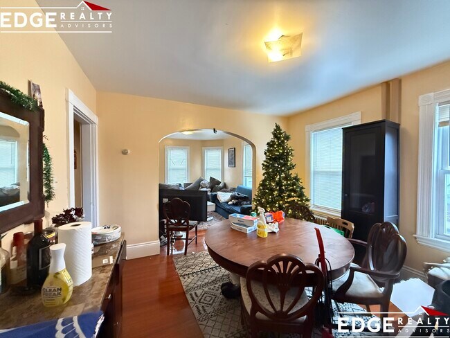 Foto del edificio - 223 Parsons St