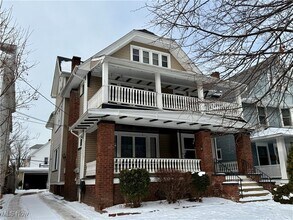 Building Photo - 1208 St Charles Ave