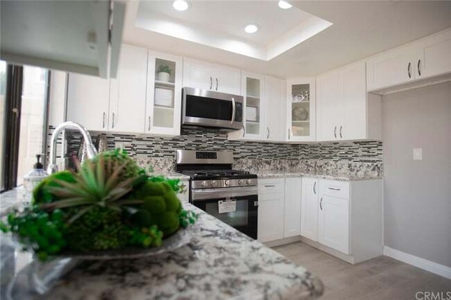 Building Photo - 4414 Lincoln Plaza Way