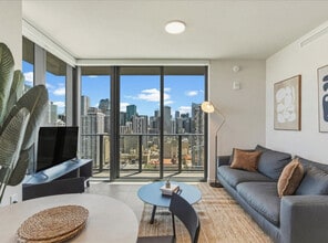 Building Photo - 121 NE 5th St