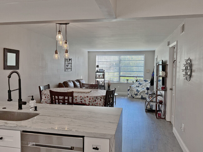 Building Photo - 1701 NW 75th Ave