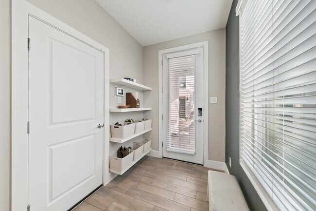 Foto del edificio - 4032 Buck St