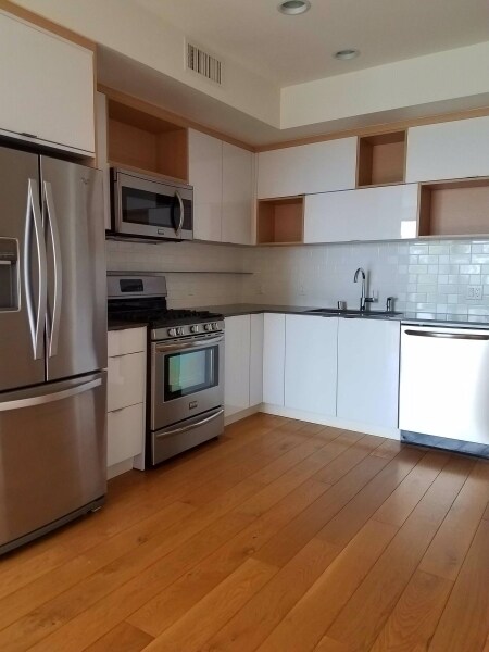 Foto del edificio - 4044 Redwood Ave