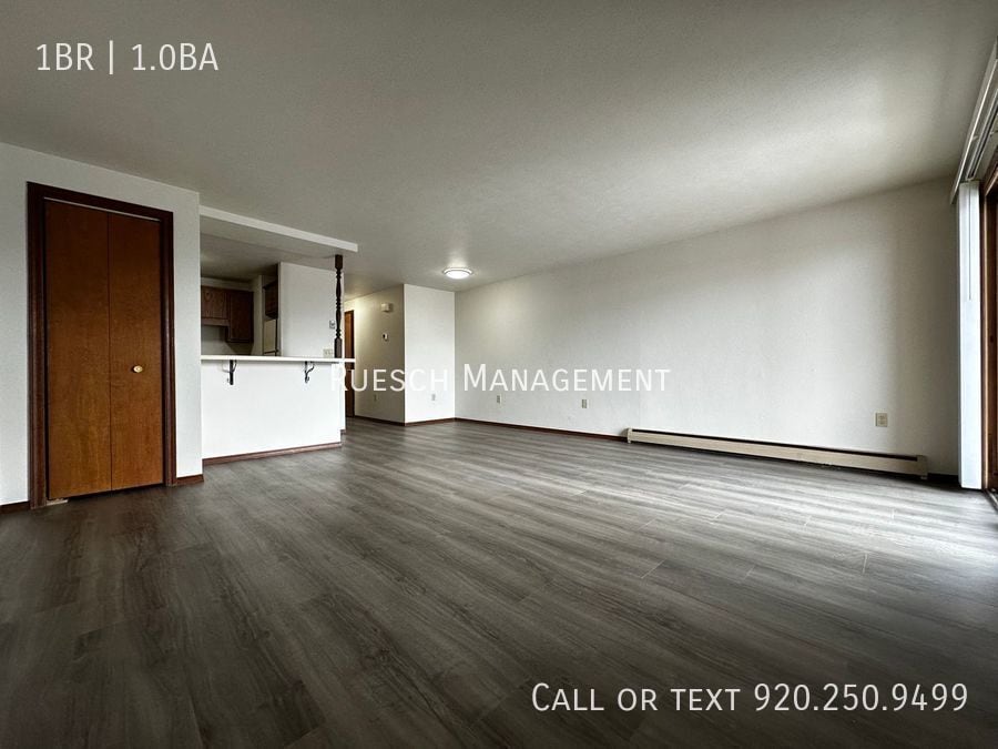 1750 Eldorado Dr Unit 10, Green Bay, WI 54302 Room for Rent in Green